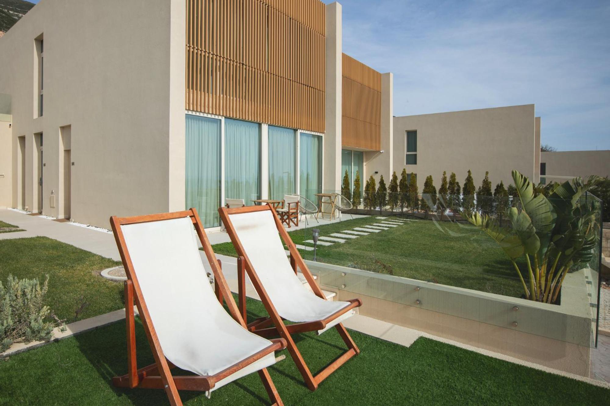 Green Coast Hotel Paljasa Bagian luar foto