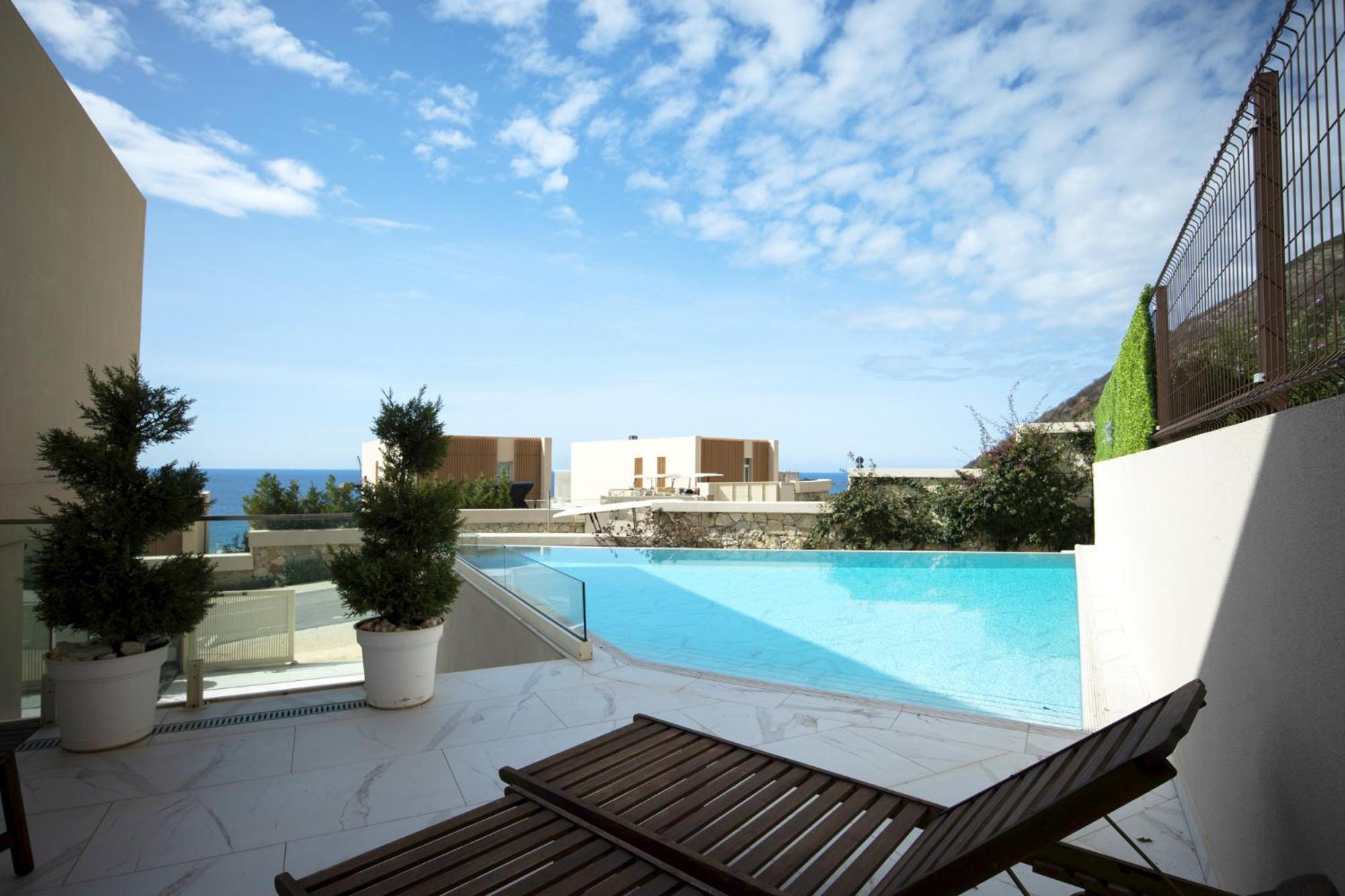 Green Coast Hotel Paljasa Bagian luar foto