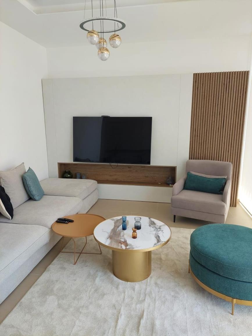 Green Coast Hotel Paljasa Bagian luar foto